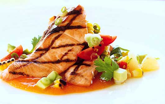 Salmon with Red Papaya–Tequila Sauce