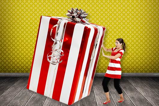 How to Pick the Perfect Christmas Gift-MainPhoto