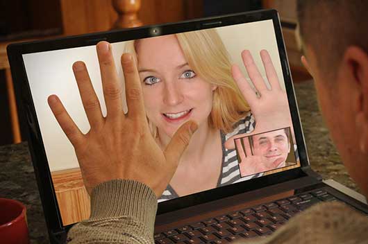 Online Dating Safety Tips-MainPhoto