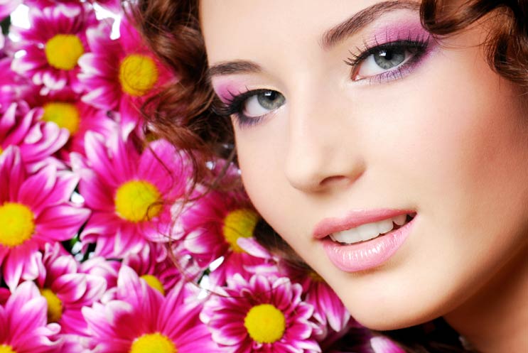 Mo’-Glow!-Spring-Makeup-Ideas-to-Bring-Your-Face-Back-to-Life-MainPhoto