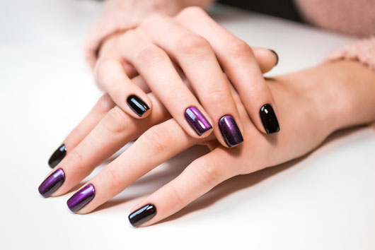 The-Gel-Manicure-(aka-Shellac-Nails)-Pros-&-Cons-Photo1