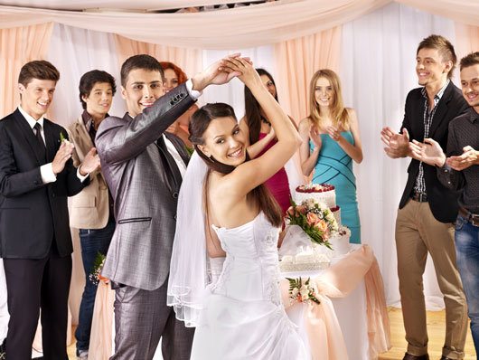 10-Hispanic-Wedding-Traditions-that-We-Should-Never-Lose-photo4