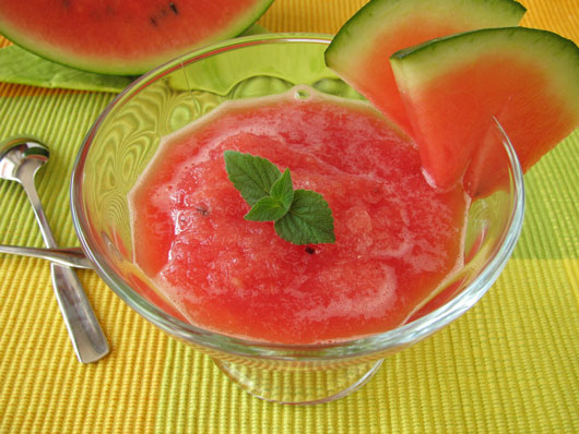 15-Ways-to-Make-Your-Watermelon-Fancy-photo3