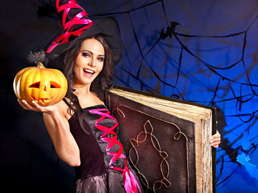 Narrow-it-Down-14-Theme-Costume-Parties-Ideas-to-Make-this-Halloween-photo7