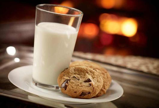 Top-Dip-15-Cookie-Styles-that-are-Perfect-with-Milk-MainPhoto