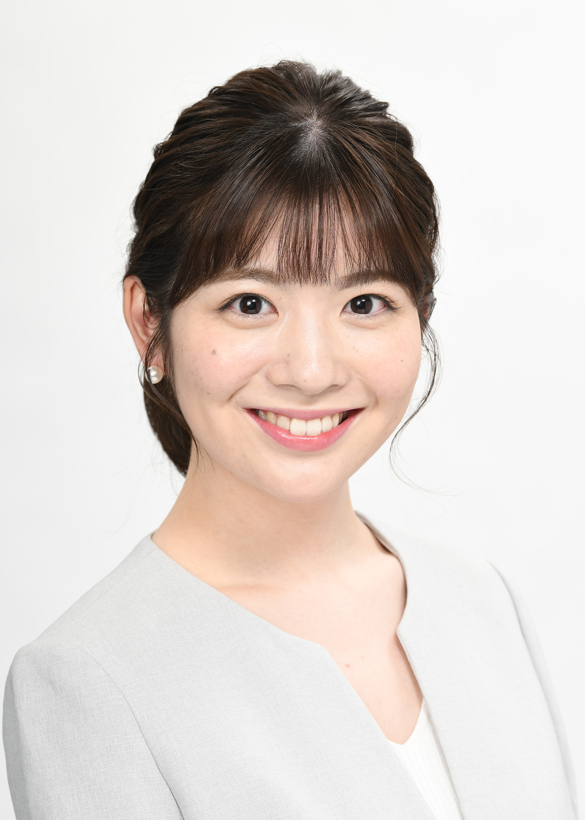 佐藤真知子アナの結婚や熱愛の真相！経歴と抜群の歌唱力・現在を徹底追跡