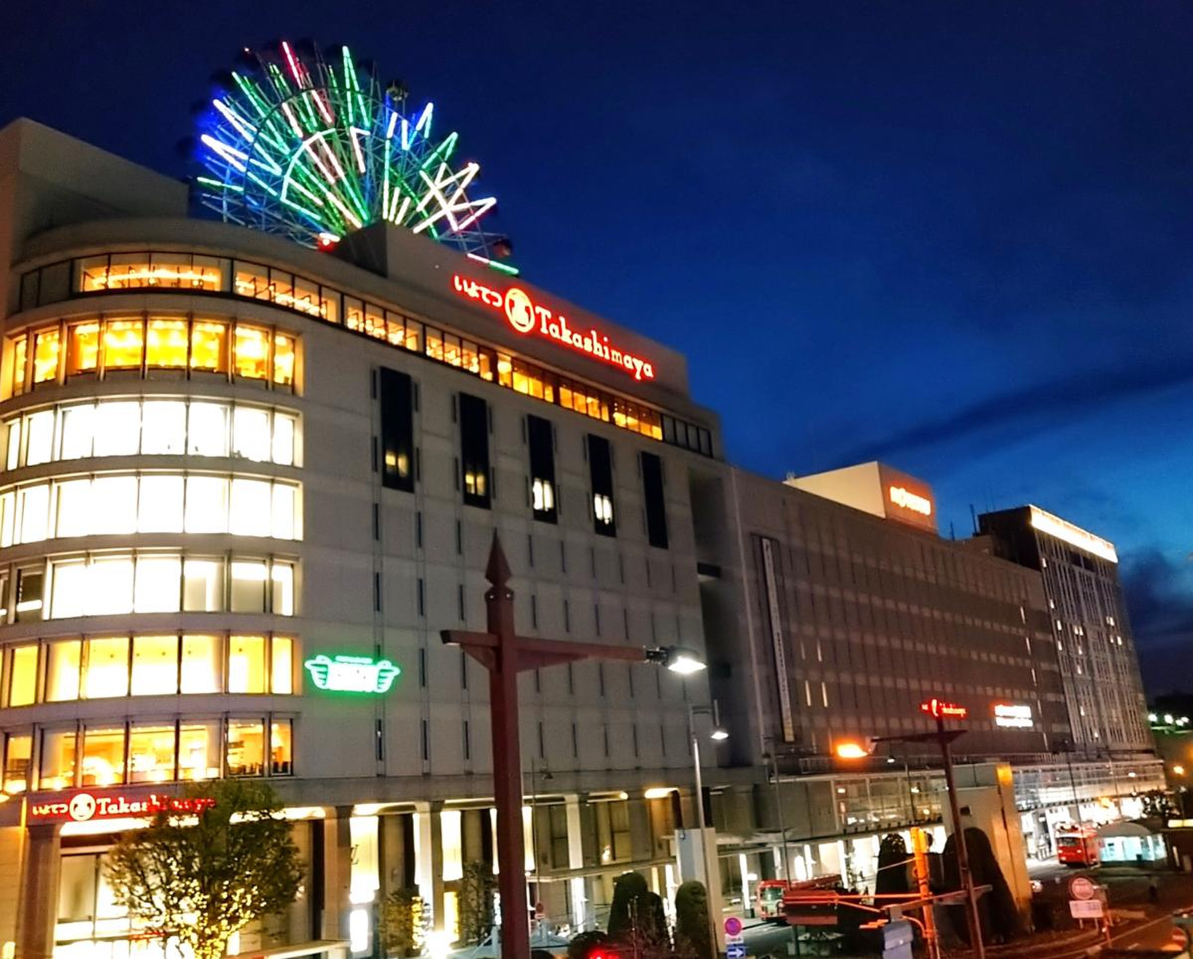 松山市駅前のランドマーク激変！伊予鉄高島屋が魅せる進化の全貌