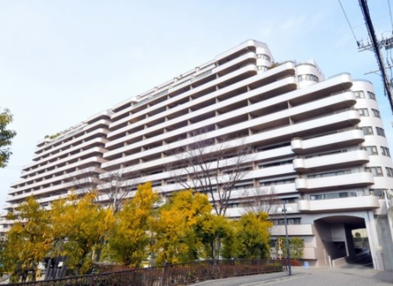イトーピア千里万博公園の住み心地と相場｜2026年の資産価値と評判検証