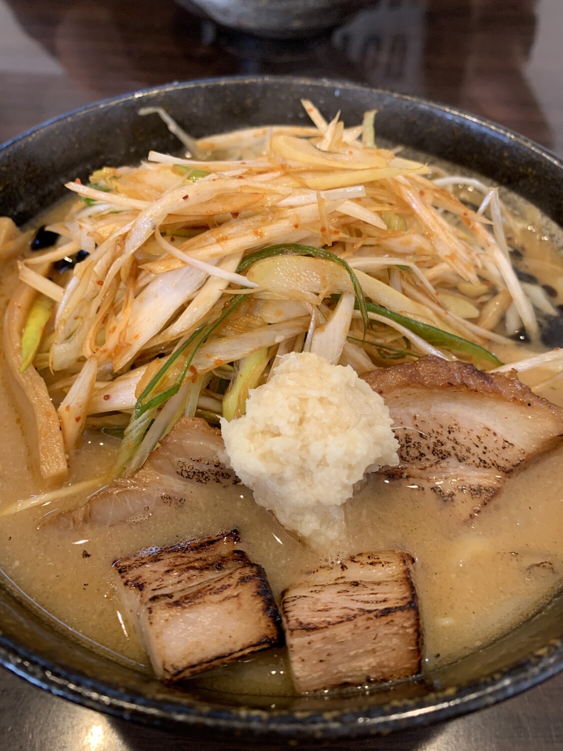 麺屋おざわを徹底解剖！彩未仕込みの極上味噌と行列攻略の全貌
