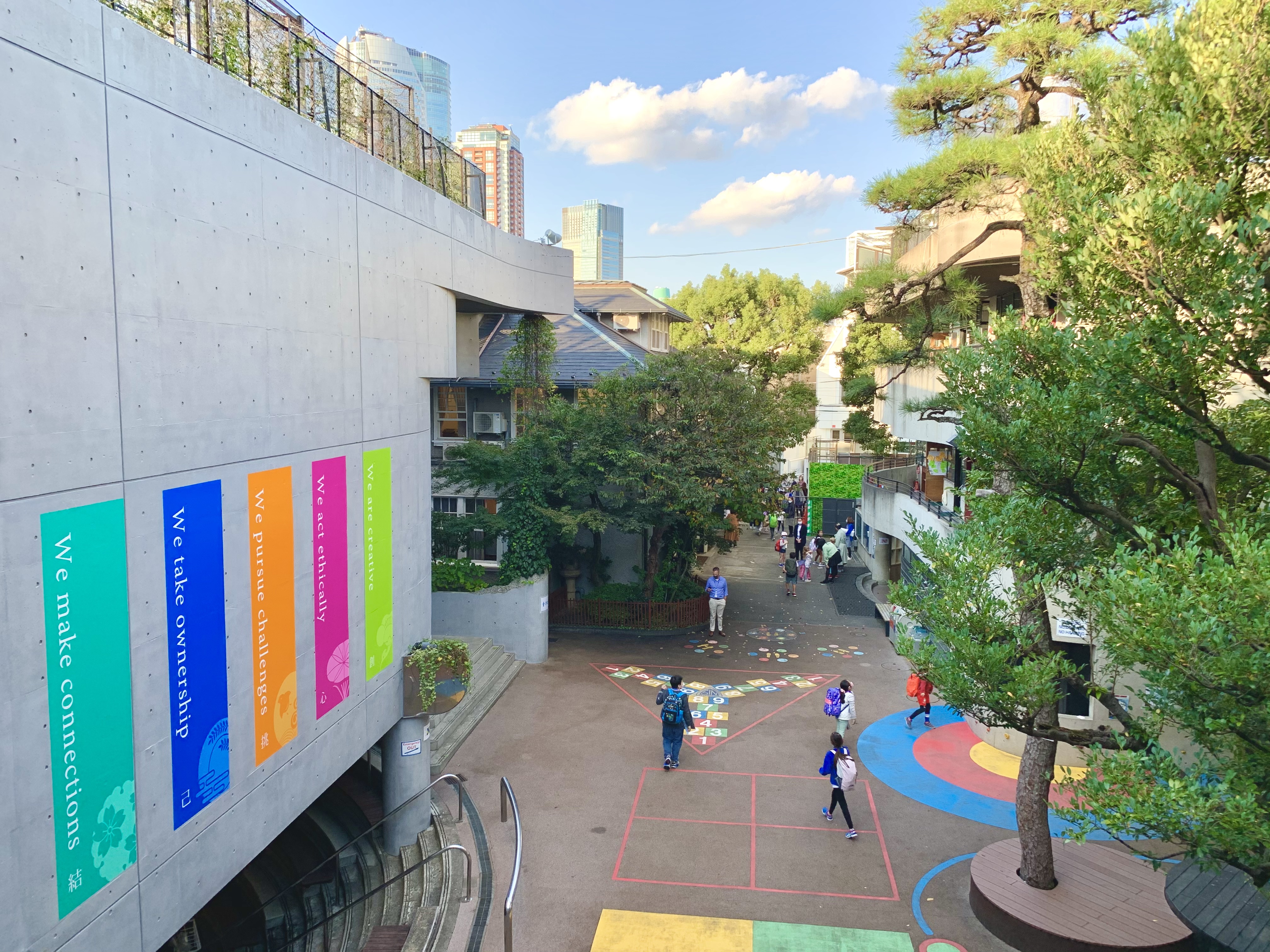 西町インターナショナルスクールの学費と評判は？芸能人が通う真相を徹底解説