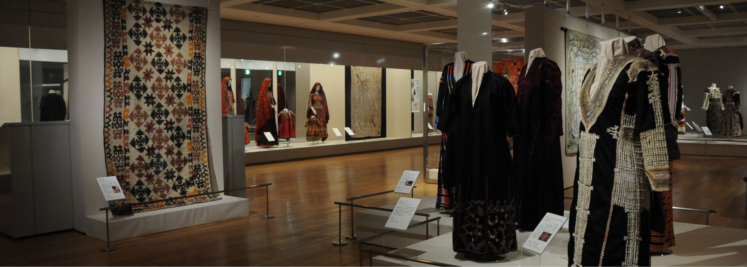文化学園服飾博物館の全貌｜最新展示からネットの噂まで徹底解説