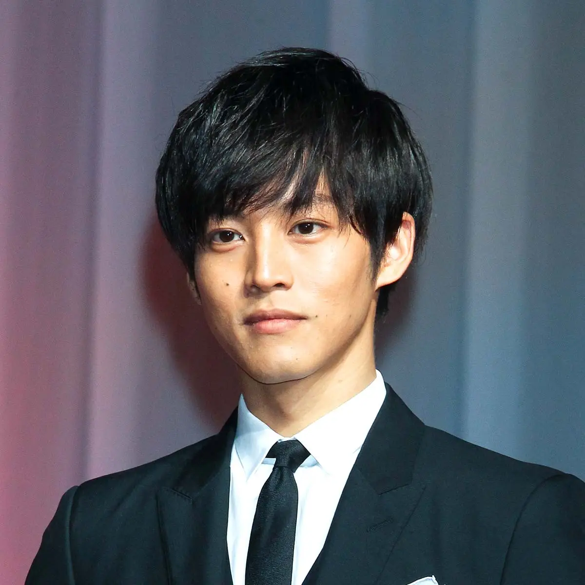 画面越しの黄金比！178Cm俳優が日本の映画界を魅了する秘密