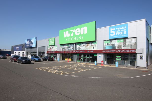 Shops in Birkenshaw Industrial Estate Uddingston