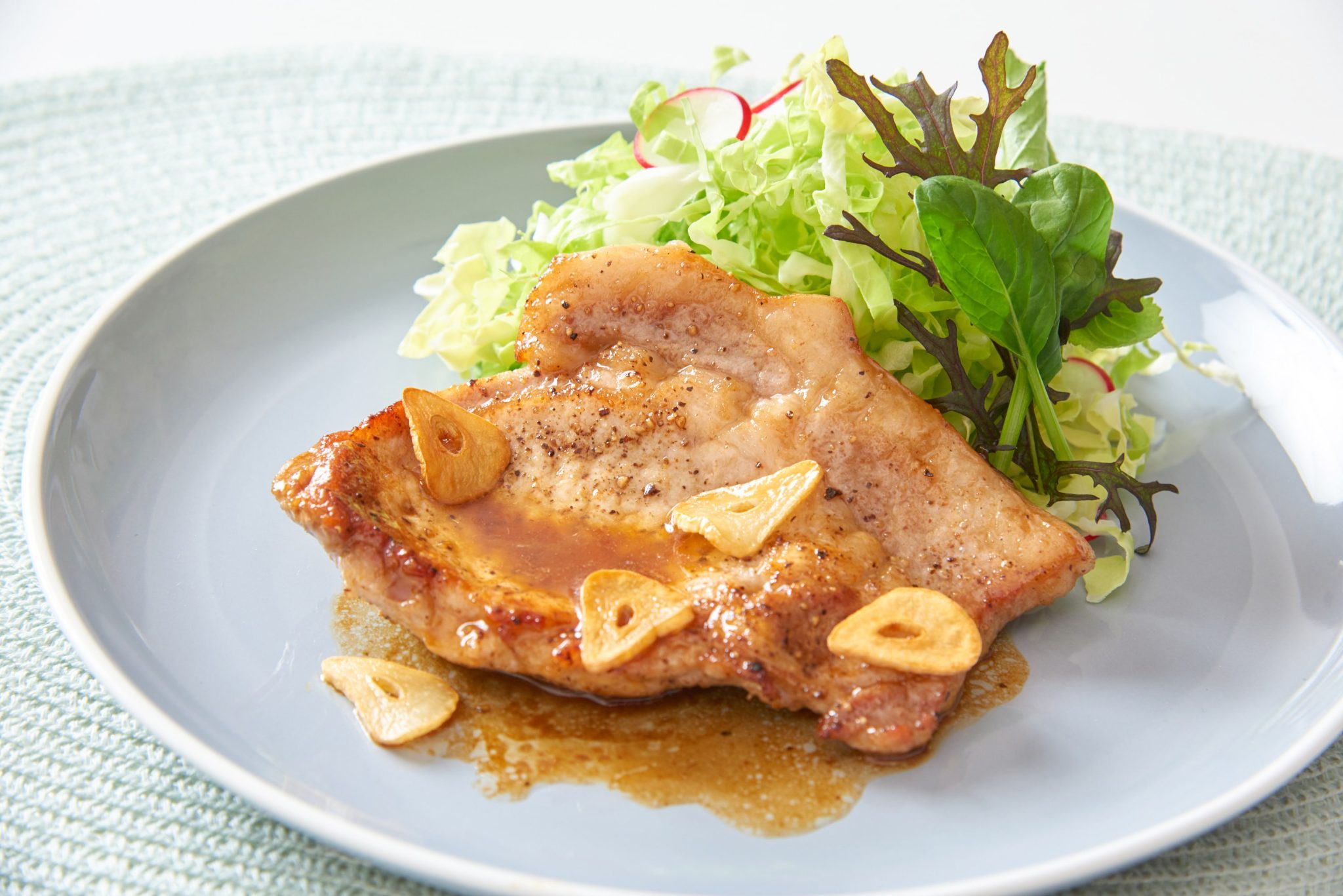 牛すじ煮込みの下処理完全版！硬さと臭みをゼロにするプロの裏ワザ