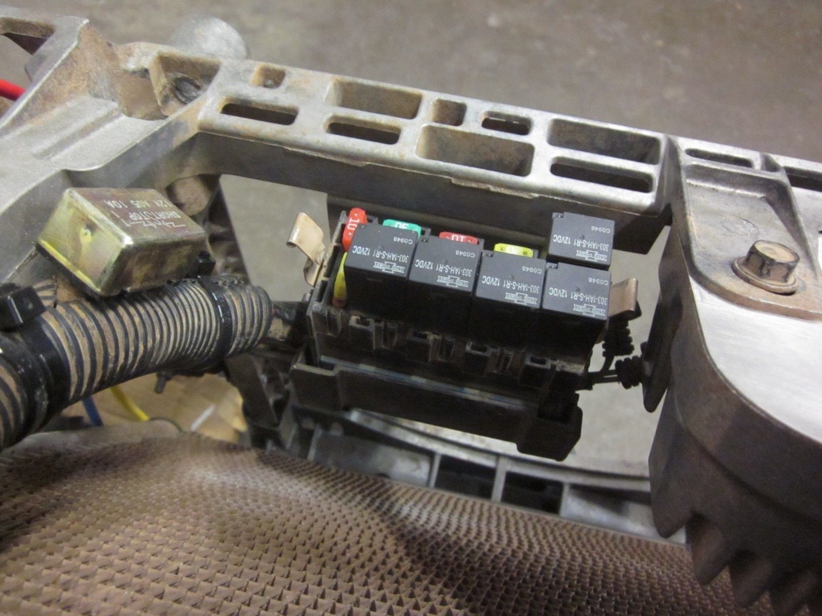 2000 Polaris Sportsman 500 Fuse Box Location