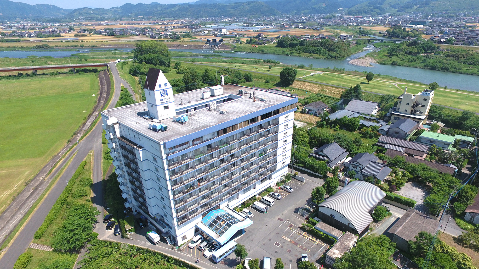 【2026年最新レポ】原 鶴 スカイ ホテルが魅せる温泉街再生の切り札！「W美肌の湯」と絶景リバービューの深層