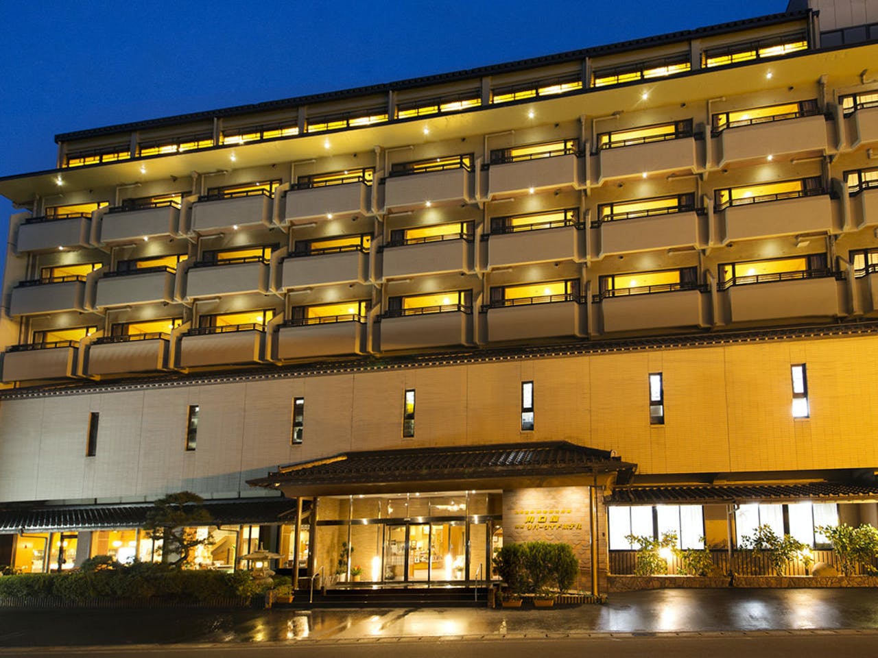 川口屋リバーサイドホテルの評判を徹底調査！絶景温泉と飛騨牛会席の真実