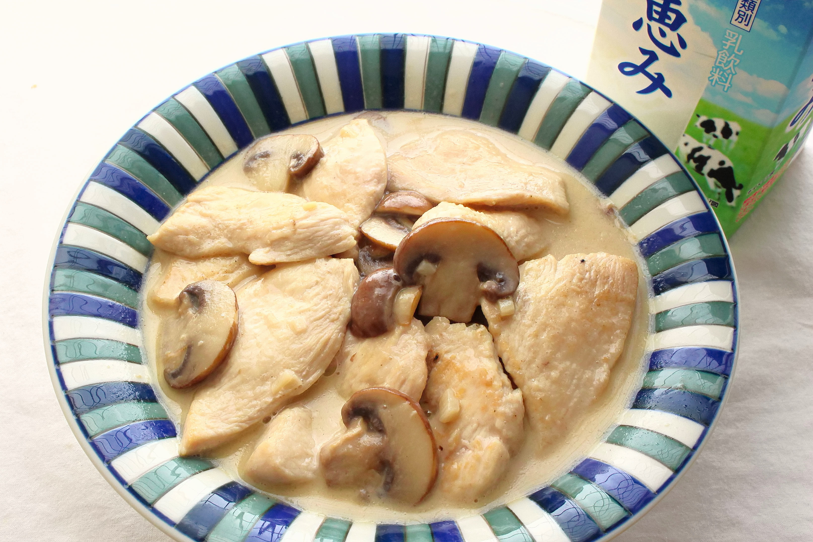鶏胸肉が牛乳で劇的ジューシーに！科学的理由と至高の簡単レシピ