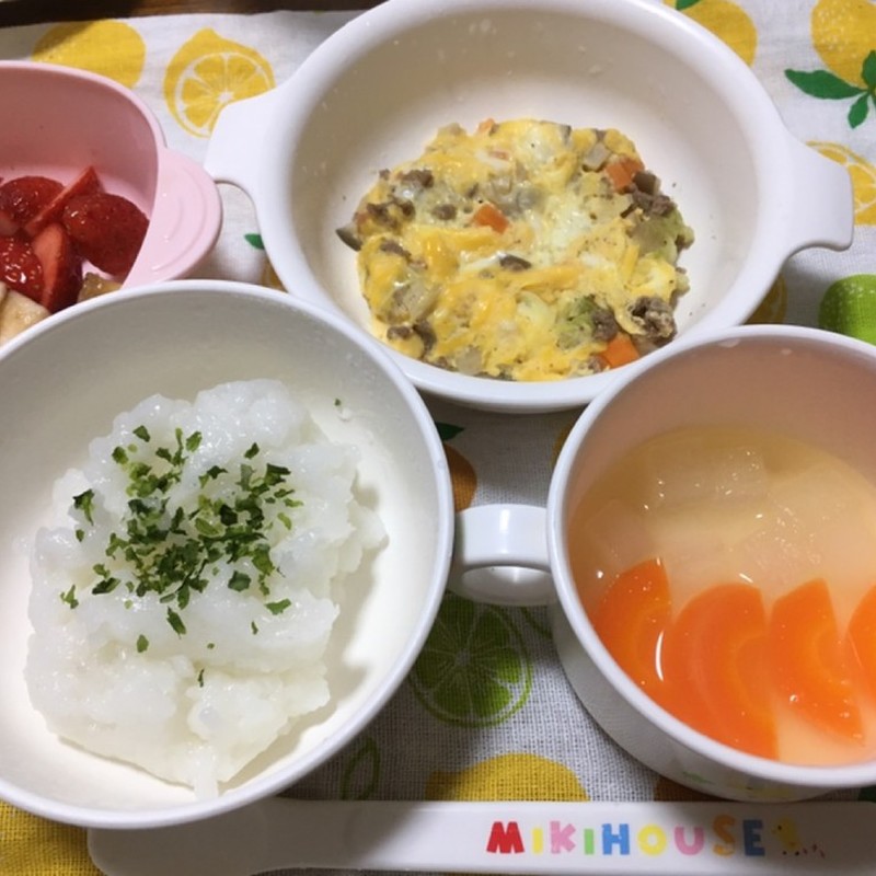 生後10ヶ月離乳食の悩み突破法！食べない理由と簡単時短レシピ集
