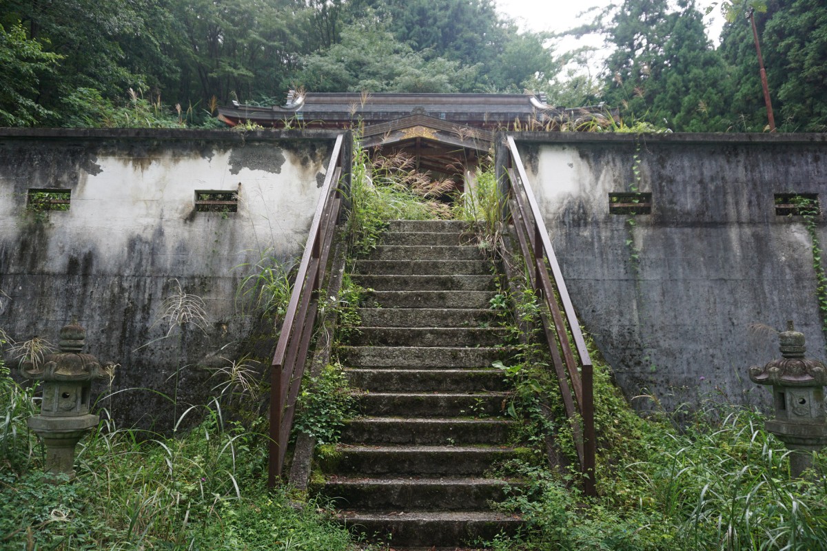 【衝撃の真相】群馬・武尊神社はなぜ解体された？心霊の噂と現在を徹底解説