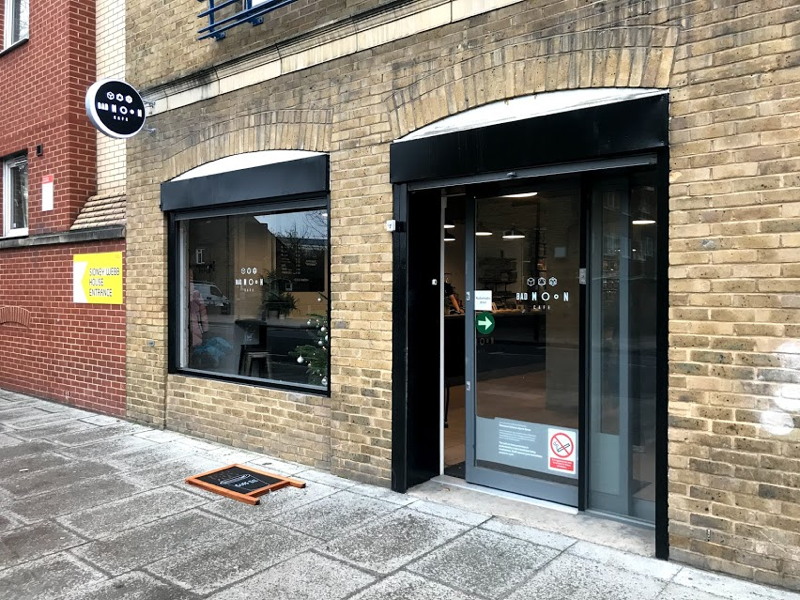 Bad Moon Cafe 159A Great Dover St London Se1 4Gz