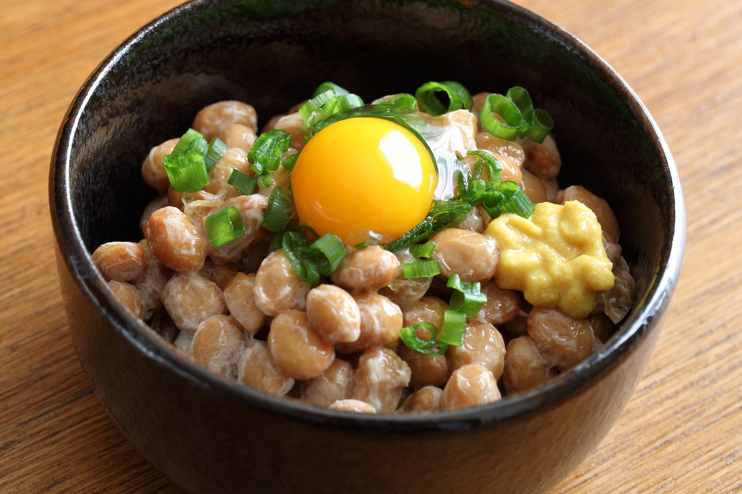 納豆に生卵はNg？栄養を損なう噂の真相と正しい食べ合わせ徹底解説