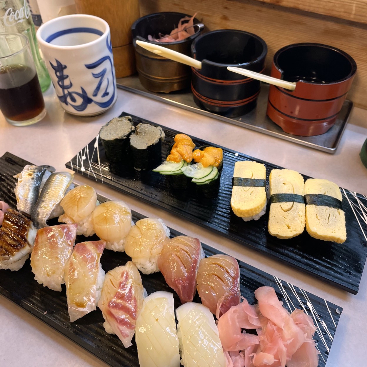 新世界「大興寿司 本店」はなぜ安い？名物3貫盛りの秘密と混雑回避術