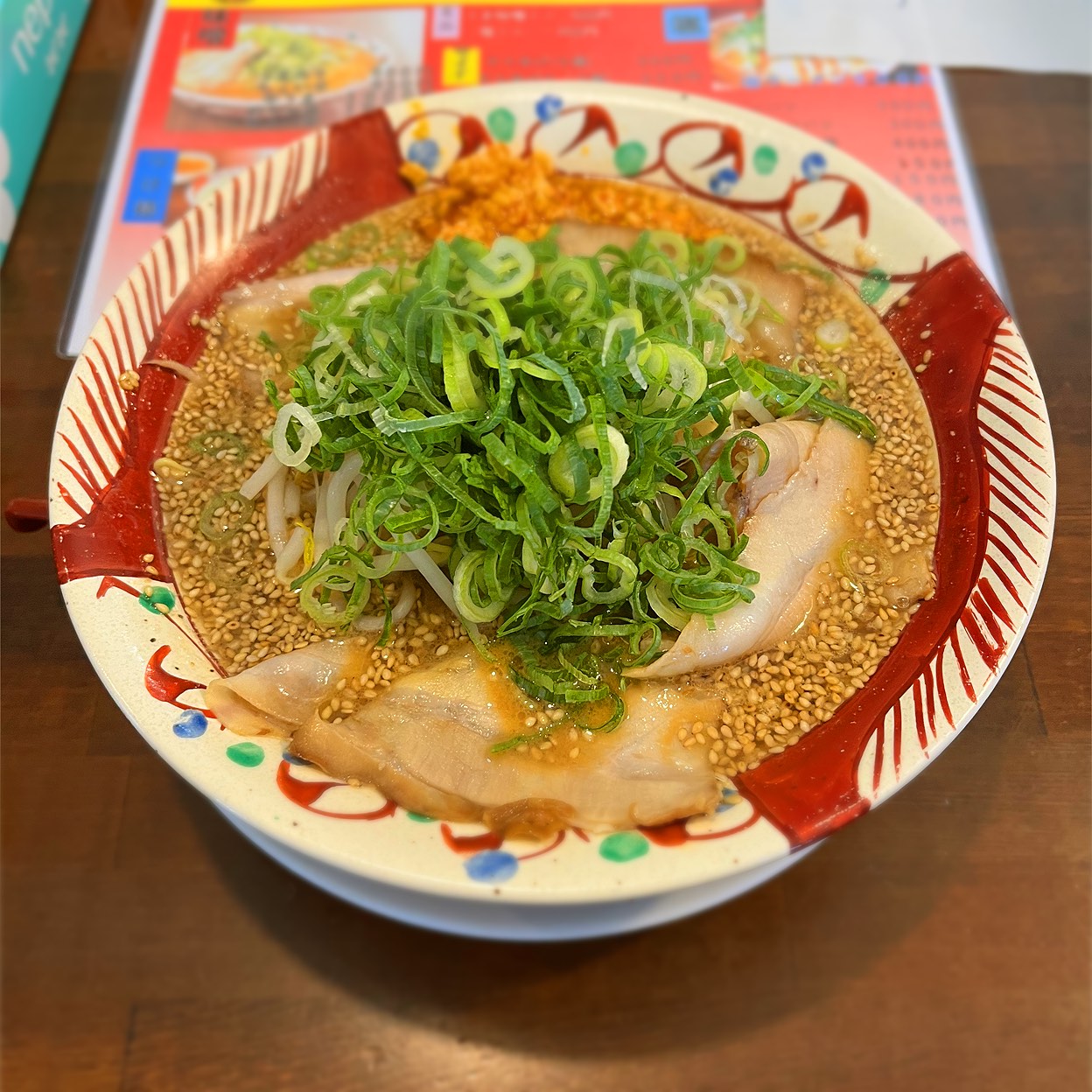 べんてん屋ラーメンの行列と人気の真相｜2026年最新メニュー＆並び方完全攻略