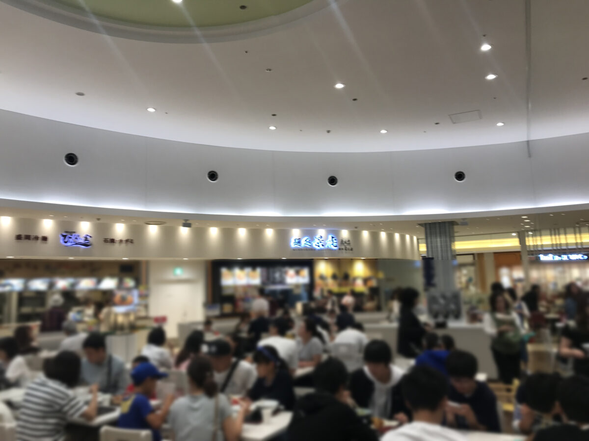 ららぽーと新三郷フードコート完全攻略！混雑回避と絶品店【2026】