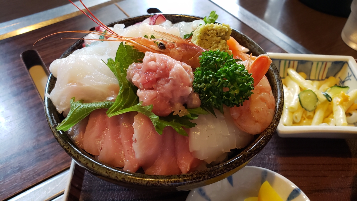 地元で愛されるラーメン蔵八の魅力と人気メニュー・評判を徹底解剖
