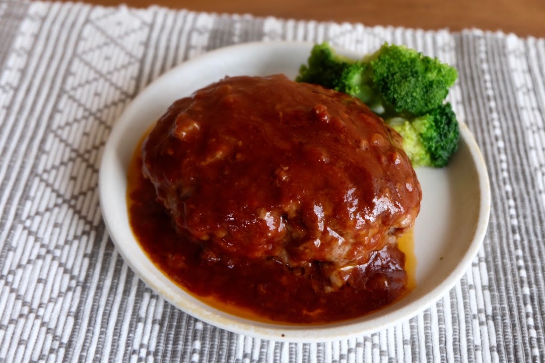 卵なしハンバーグ絶品レシピ！冷めても肉汁溢れる秘密のつなぎとプロの技