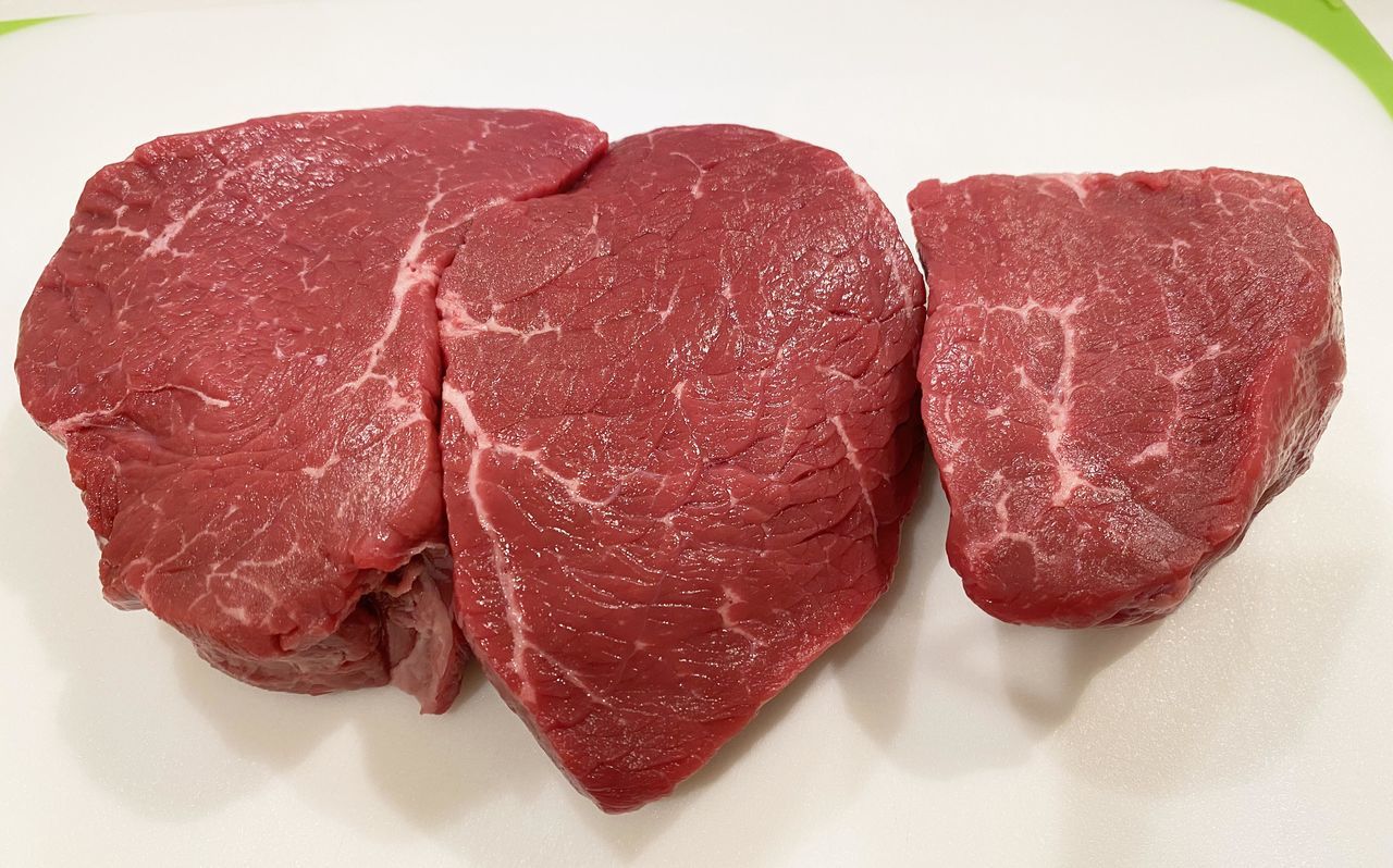 ランプ肉とは？赤身の王様と呼ばれる理由と柔らかく焼くプロの極意