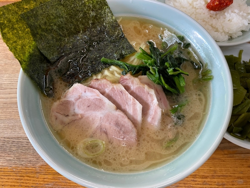 【2026年現地取材】激変するラーメン界で「ラーメン 大将」が放つ圧倒的存在感――ドカ盛りスープと魂の暖簾が今も選ばれ続ける理由