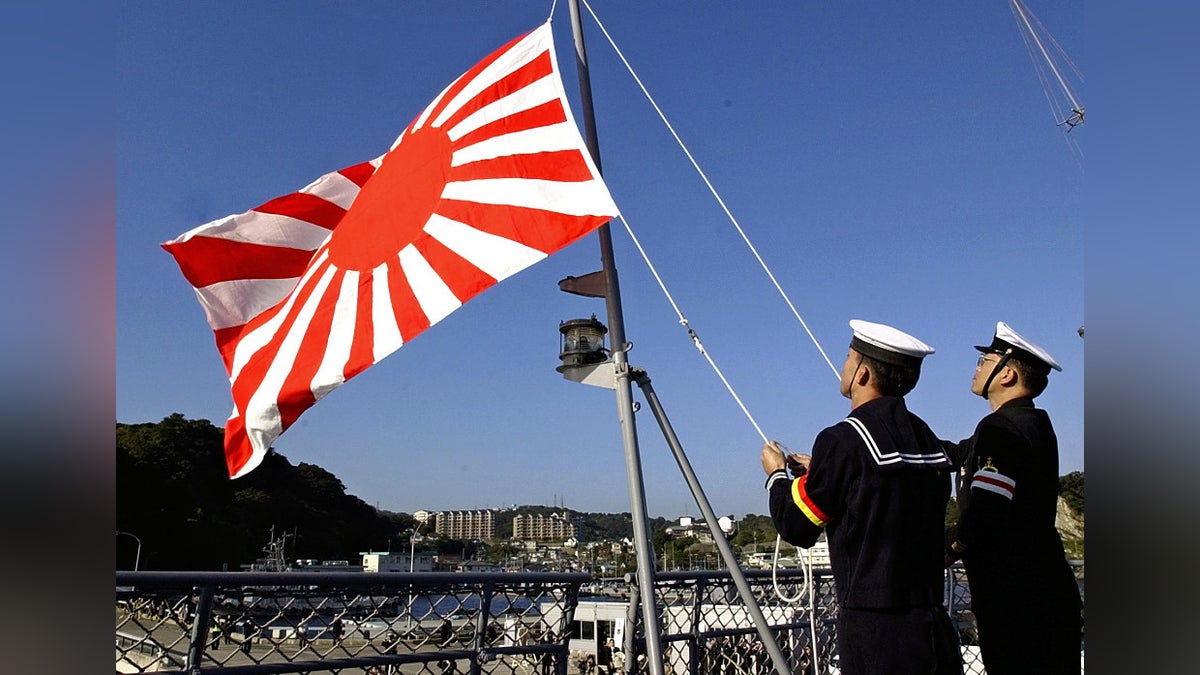 旭日旗はなぜ「戦犯旗」と呼ばれるのか？発祥の真相と国際社会の現在地