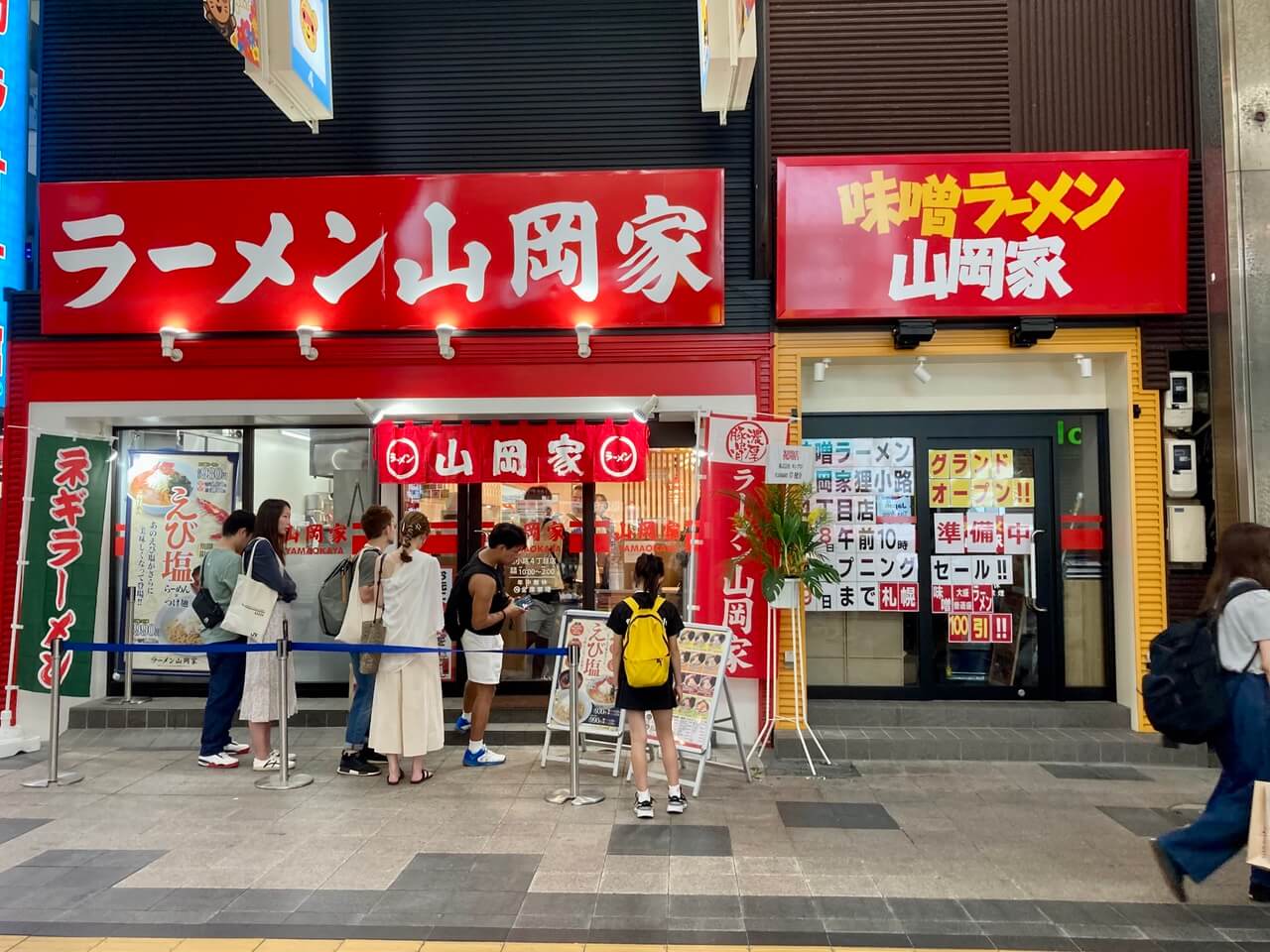 山岡家狸小路4丁目店の営業時間と混雑！深夜行列や限定麺の攻略ガイド