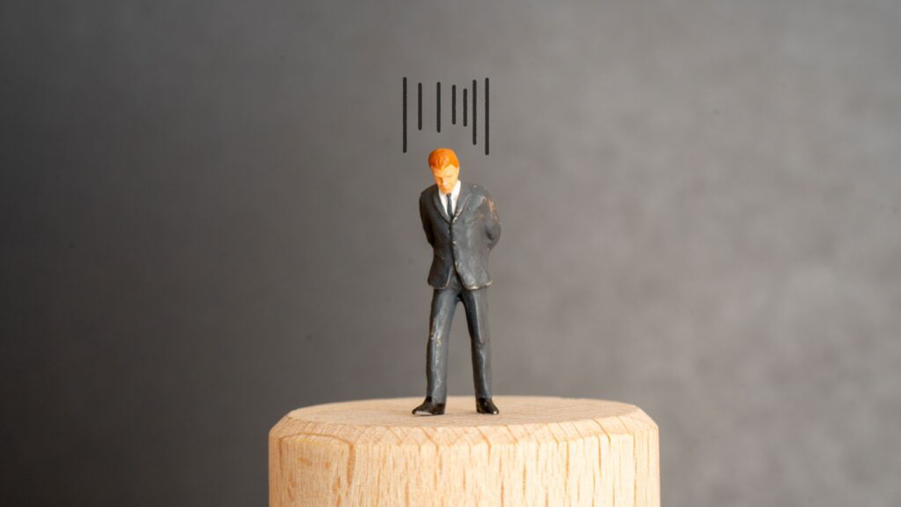 惨めとは」なぜ感じる？他人と比べて辛い劣等感の正体と3つの脱出法
