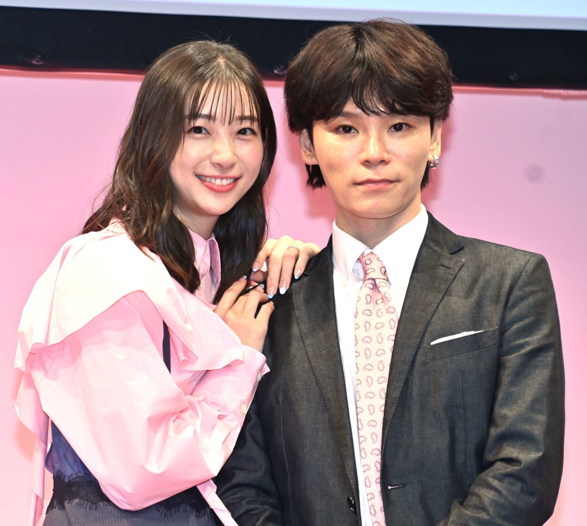 足立梨花と夫Tatsuの現在！二宮金次郎の末裔との馴れ初めや子供の噂