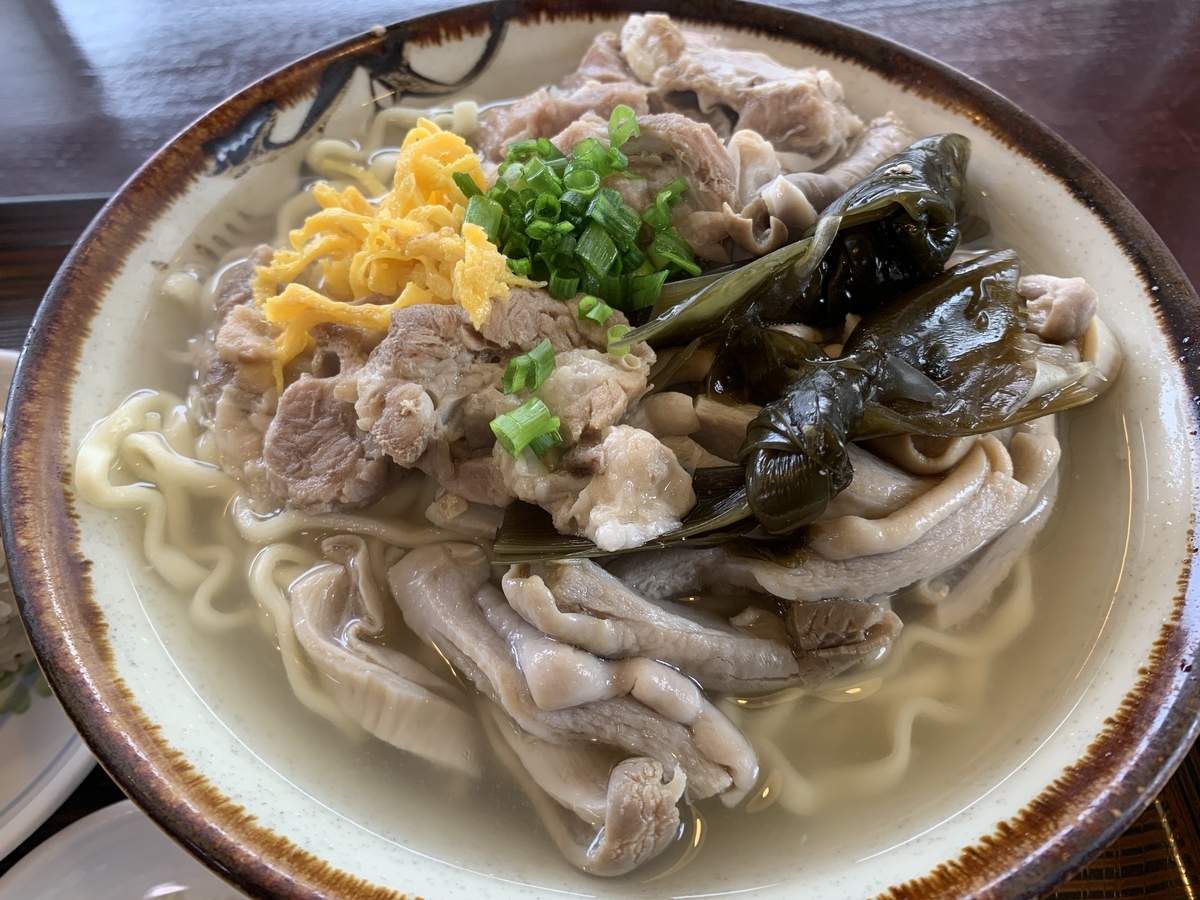元祖ゆし豆腐そばの名店！浦添「高江洲そば」の魅力と混雑攻略ガイド