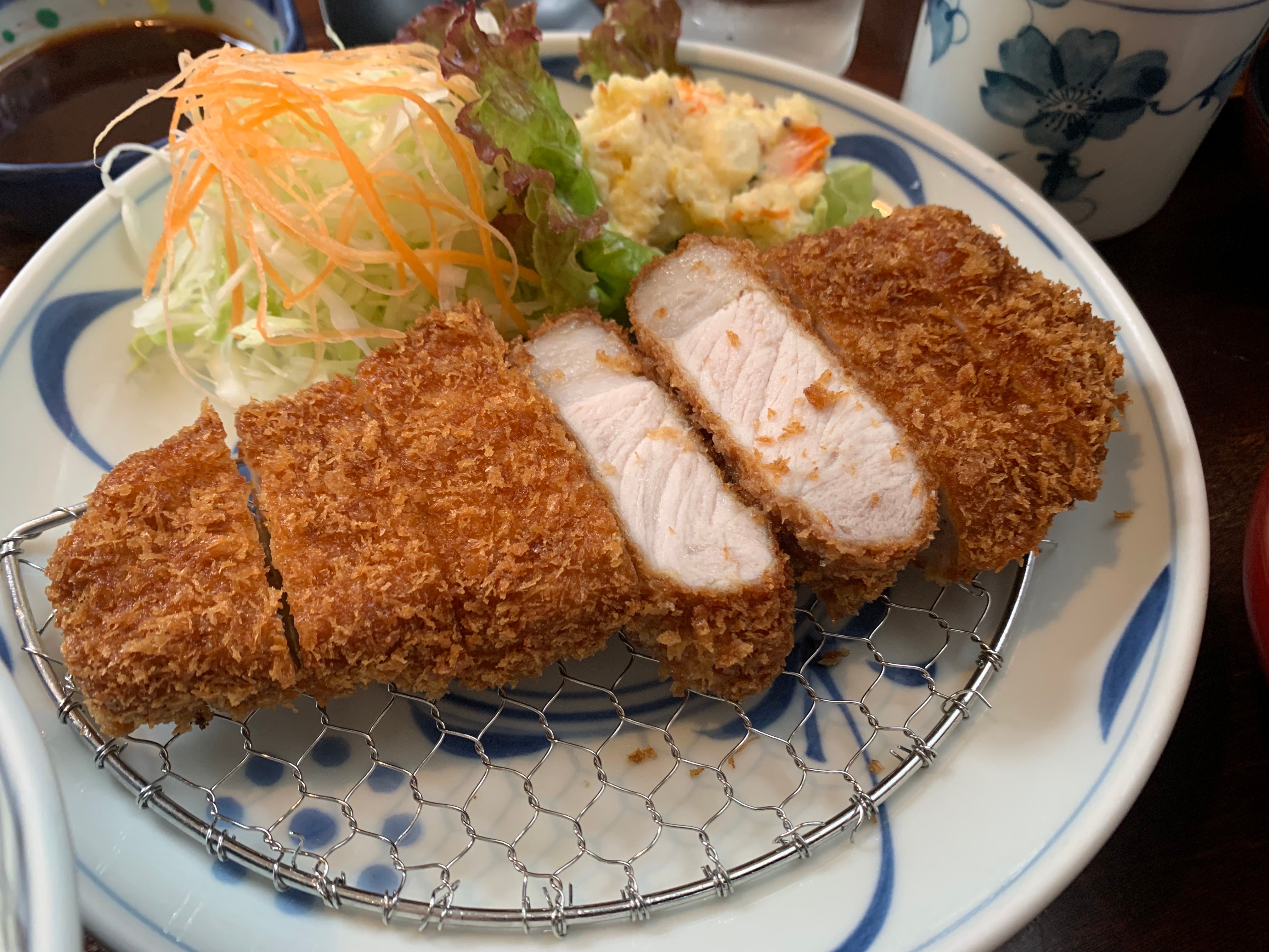浜松の老舗「とんひろ」はなぜ人気？昼限定の営業と評判を徹底検証