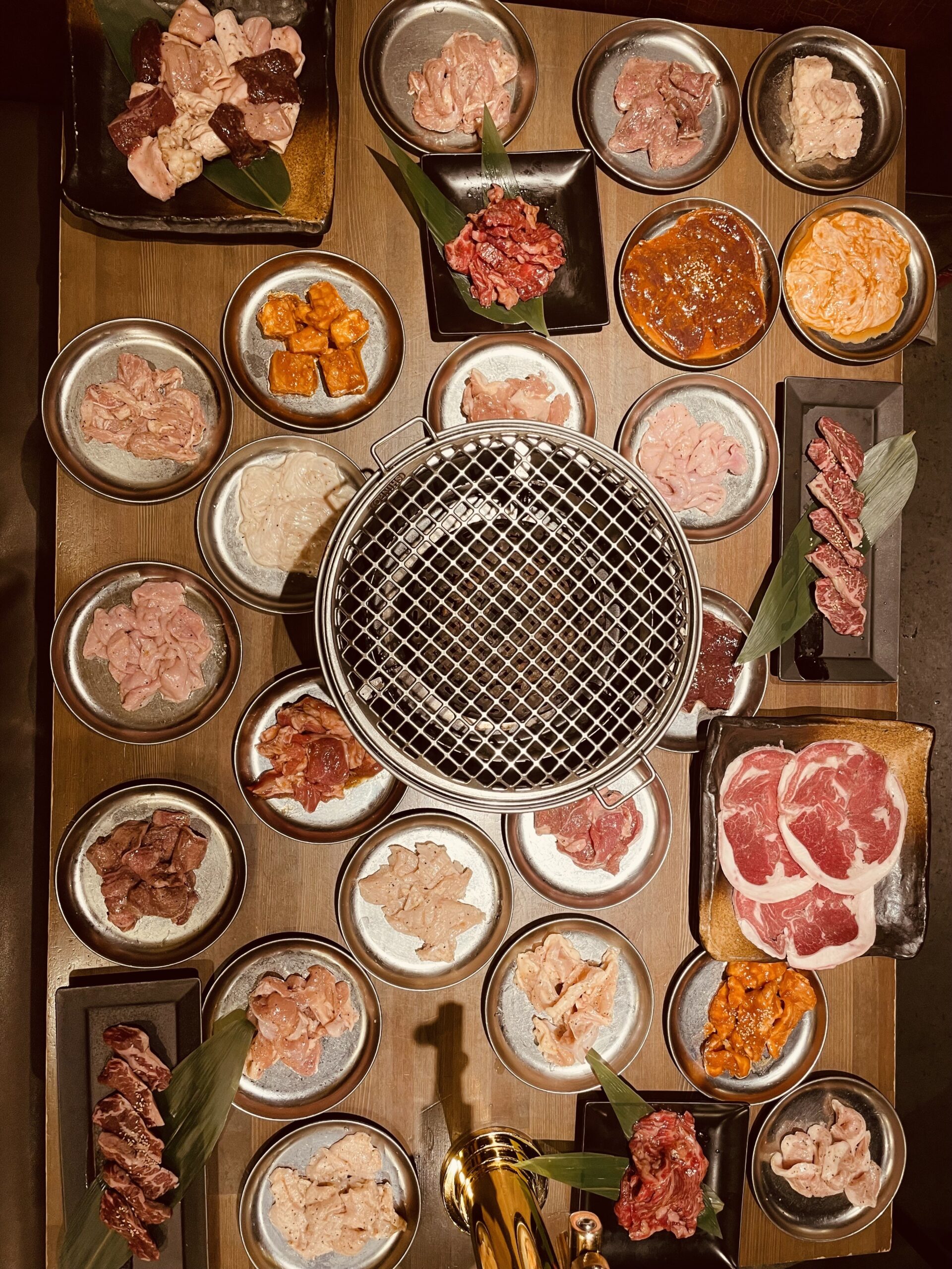【2026】すすきの食べ放題おすすめ名店！カニ・寿司・肉を徹底比較