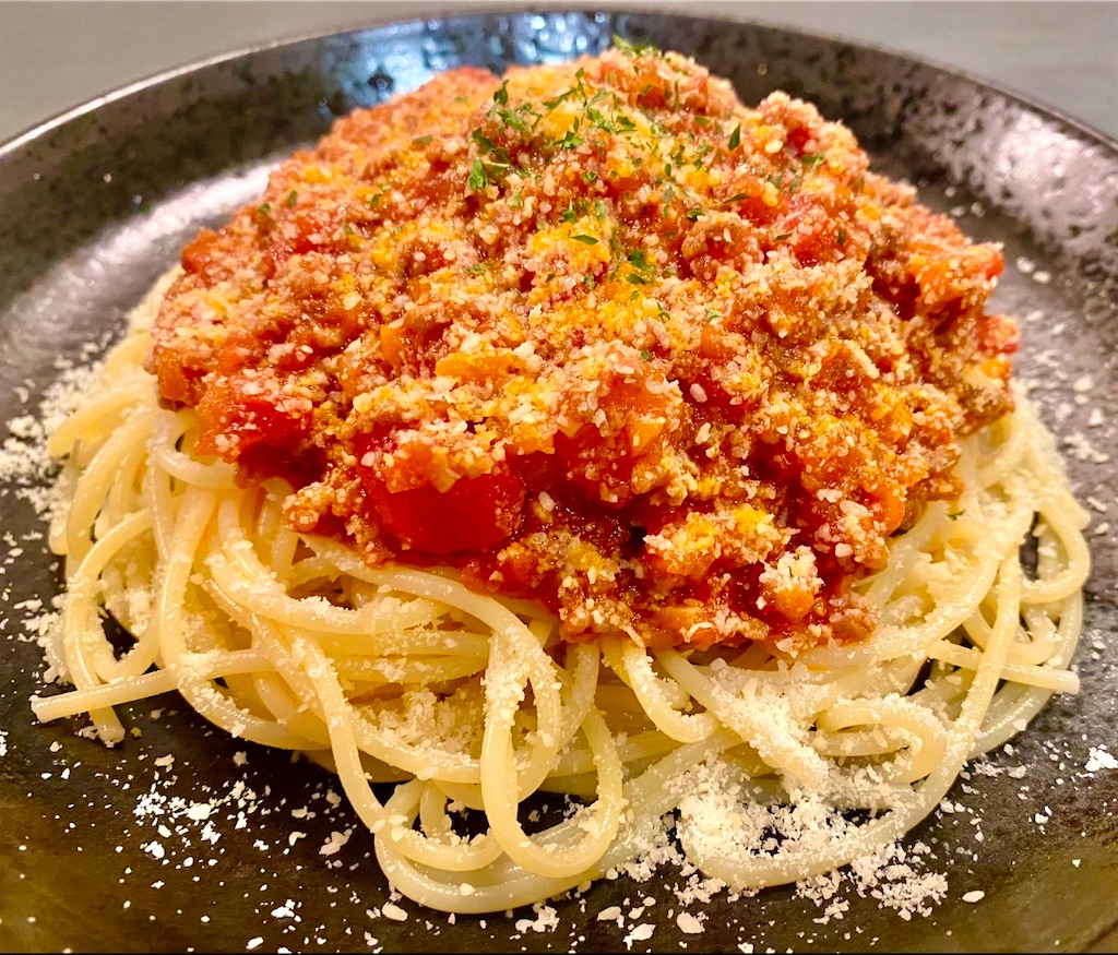 ボロネーゼとミートソースの違いは？発祥・肉・麺の決定的な差を徹底解説