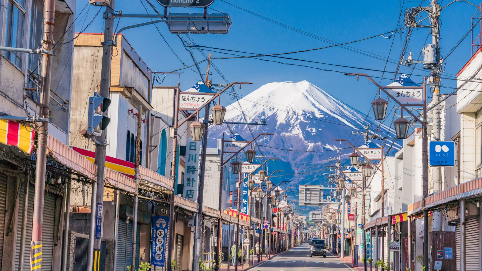 山梨県富士吉田市が世界を魅了する理由！観光と移住のリアル2026