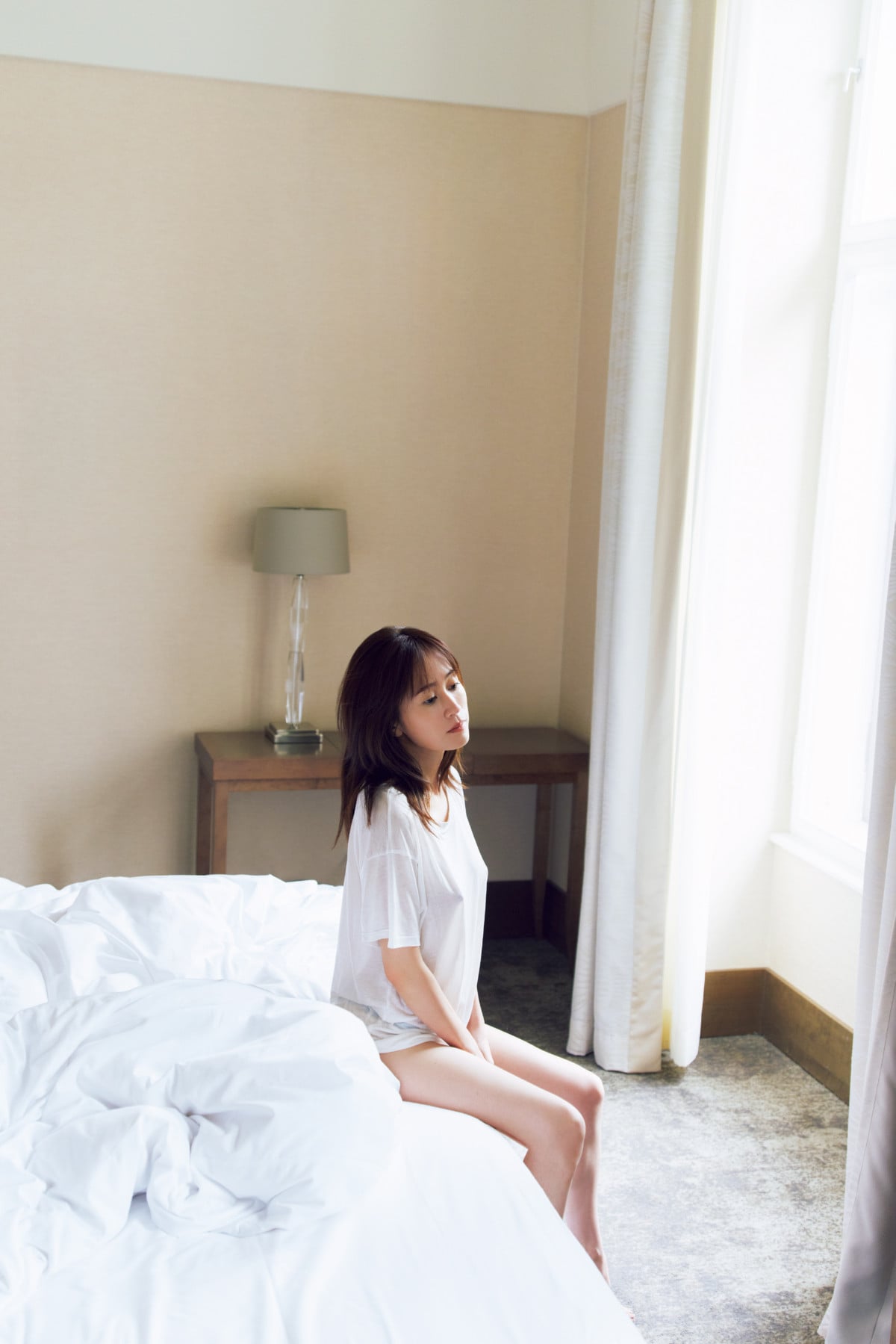 前田敦子の歴代写真集画像に衝撃！伝説の神カットから大人の色気まで徹底解説