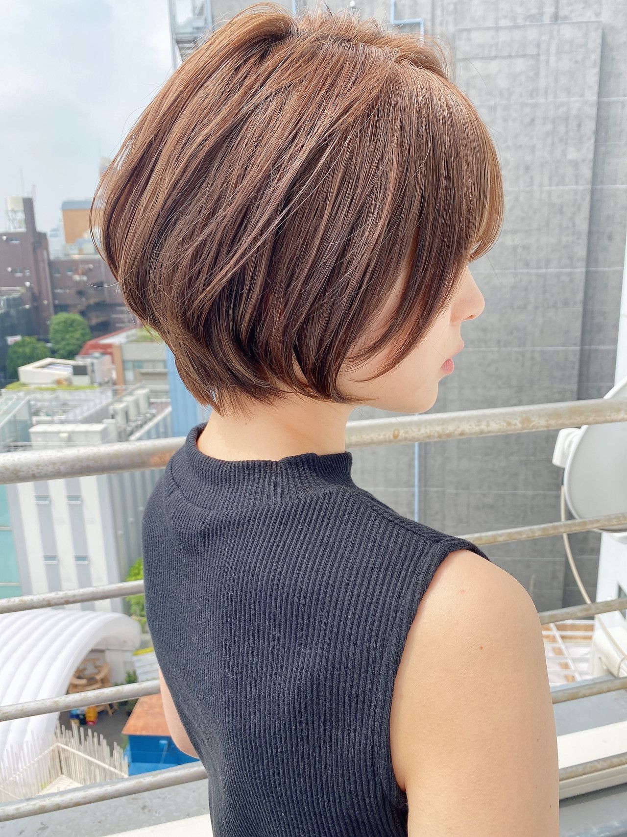 2026年最新トレンド！50代が劇的に垢抜ける「ミディアムショート」空前の大ブーム…プロが明かす髪型革命の全貌