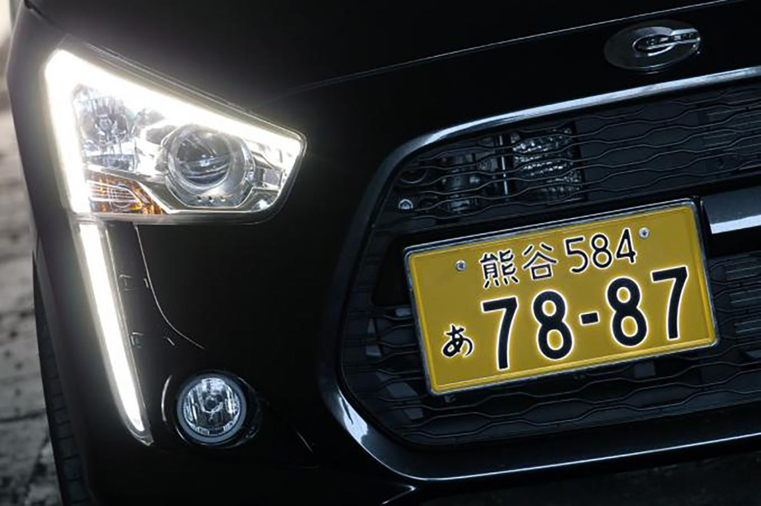 字光式ナンバーが激減した本当の理由とは？車検・費用・最新Led事情を完全解説