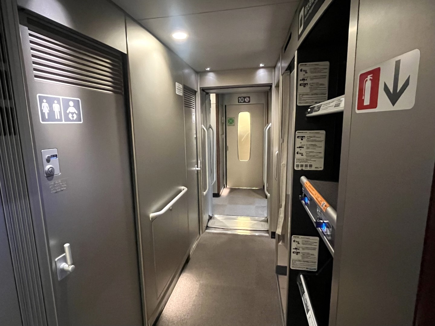 新幹線のトイレは何号車？奇数号車の法則と失敗しない最新利用術