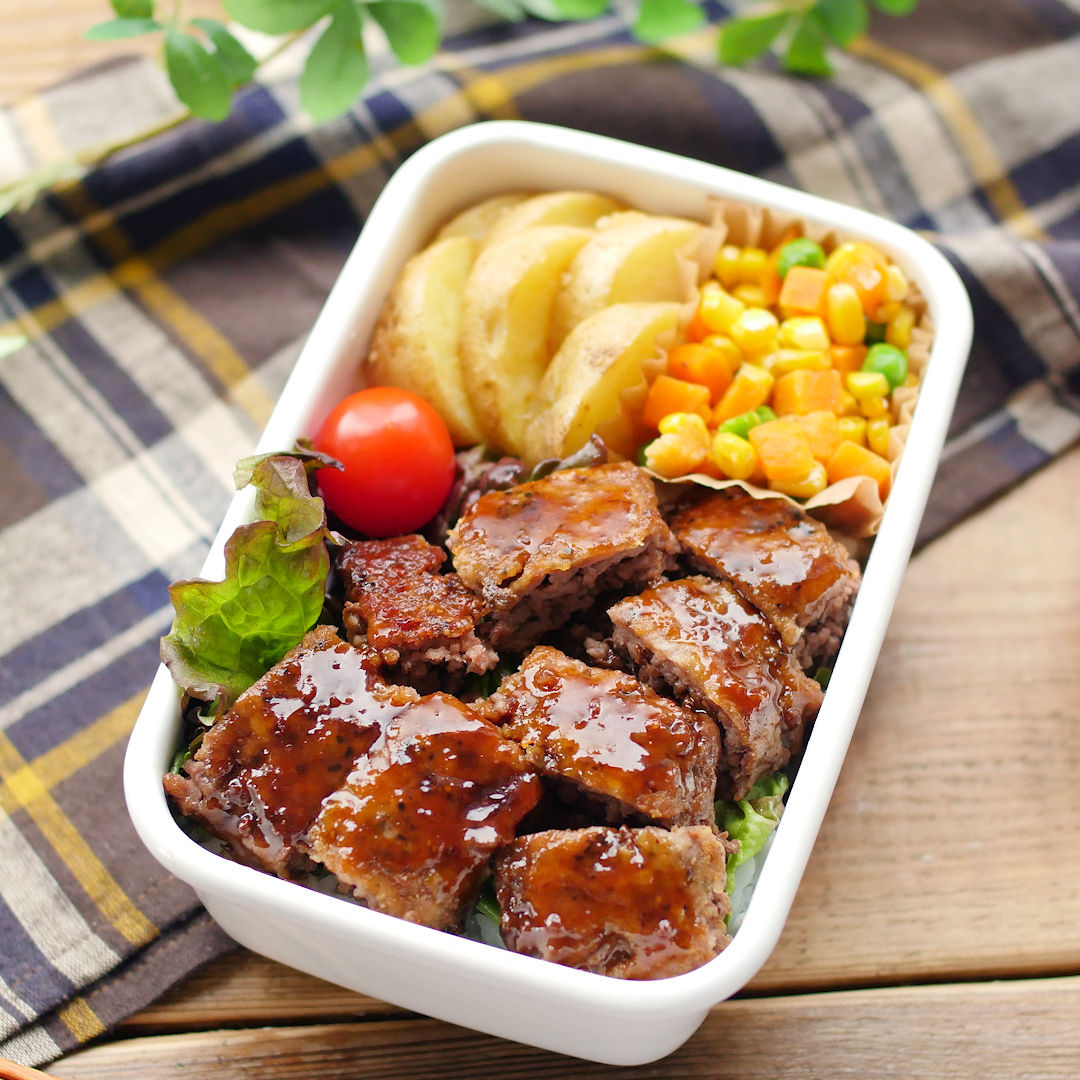なぜ冷めてもパサつかない？お弁当のひき肉おかずが劇的に美味しくなるプロの技