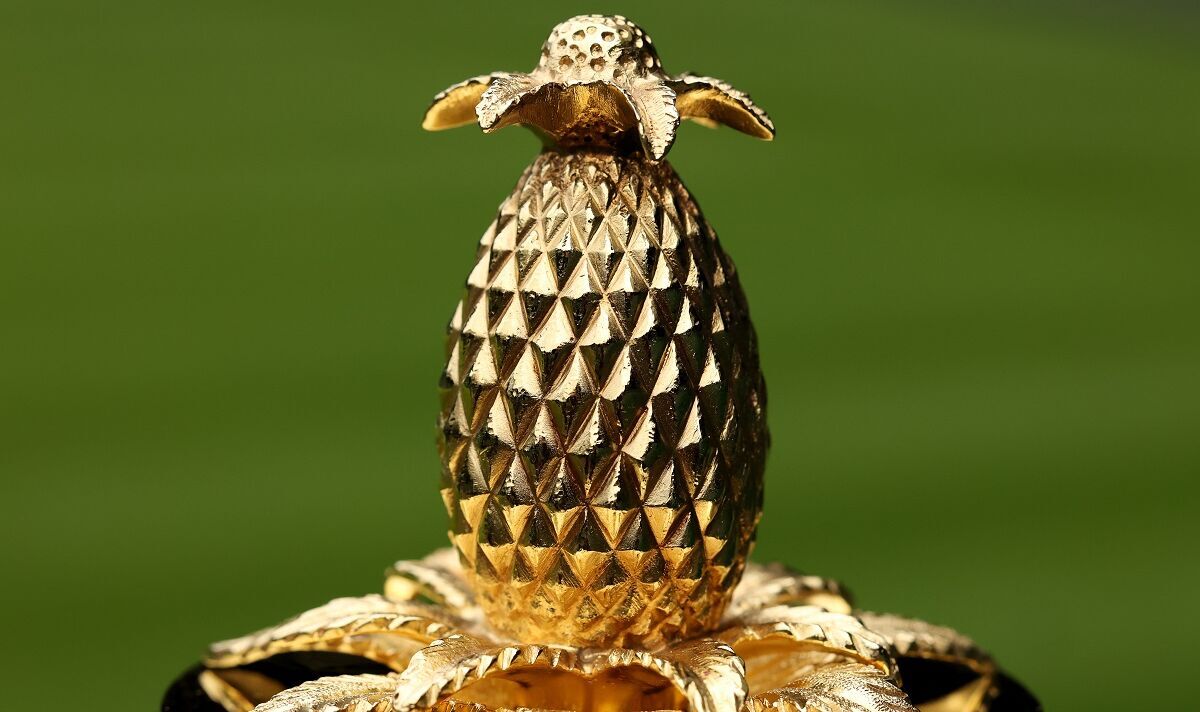 What Trophy Has a Pineapple on Top