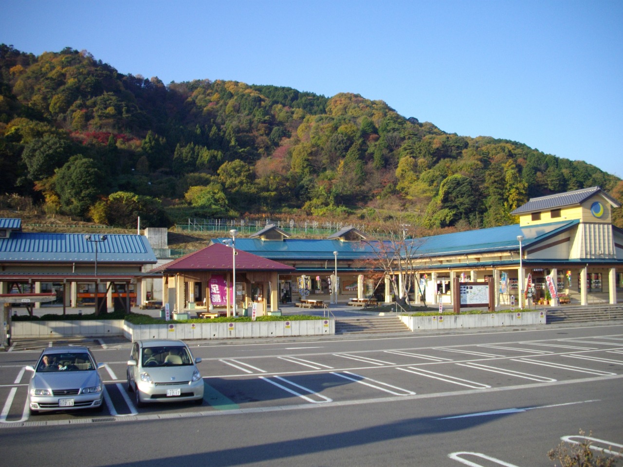 道の駅月見の里南濃の魅力と真相！足湯や限定グルメを現地徹底検証