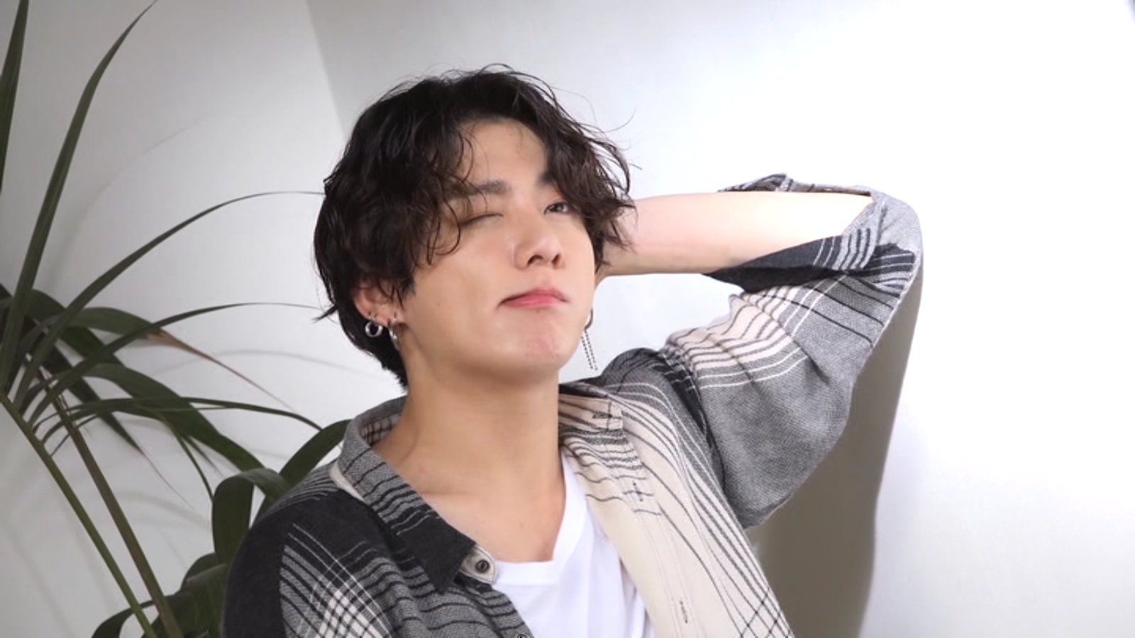 Bts Jungkook Curly Hair 2026